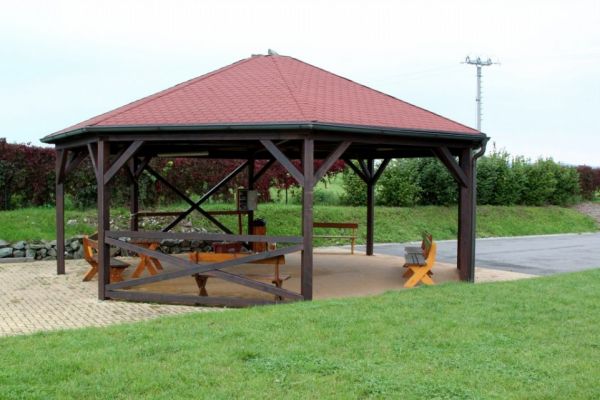 Altánek v Agrocentru Ohrada